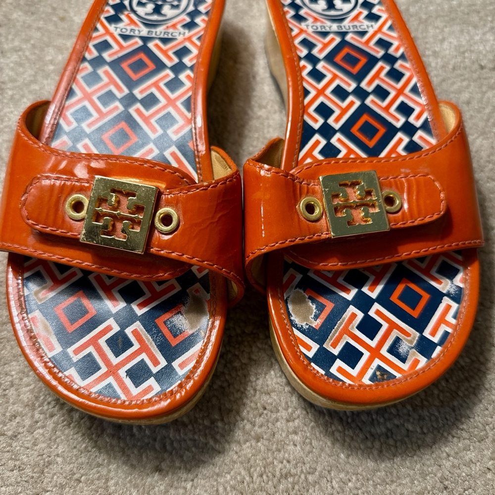 Tory Burch Orange Slides with Gold Emblem VINTAGE